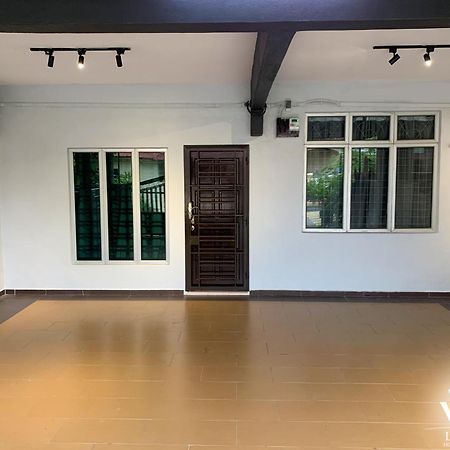 Malim Melaka Homestay ภายนอก รูปภาพ