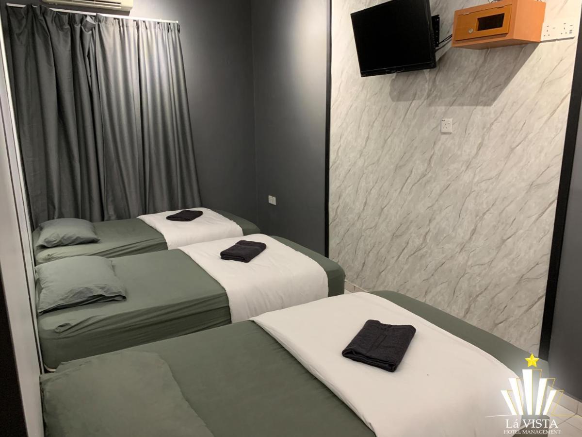 Malim Melaka Homestay ภายนอก รูปภาพ